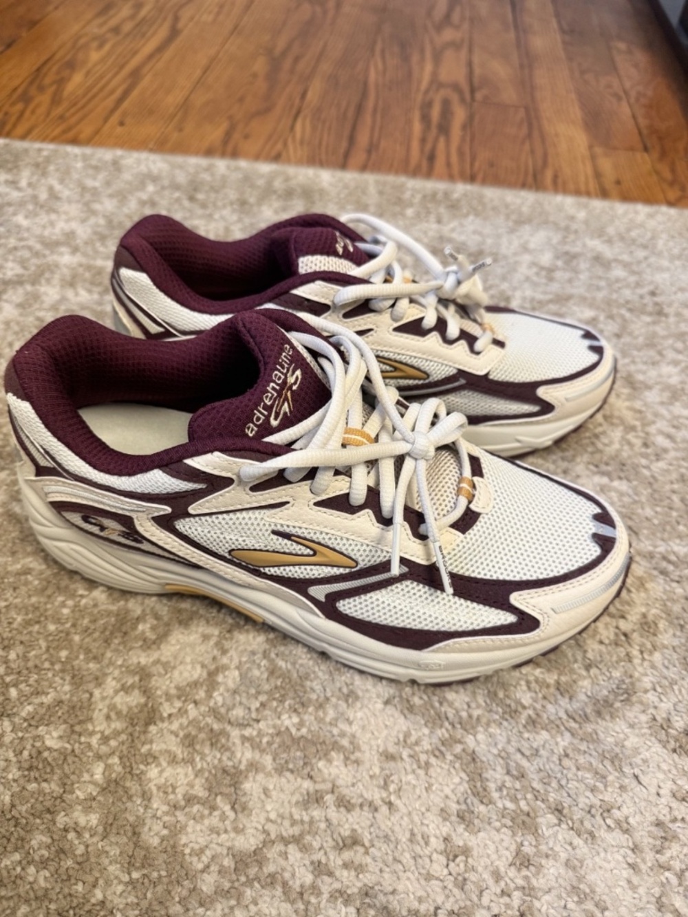 [Rare] Brooks Adrenaline GTS 4 - Beet/Moonbeam - NWT - Picture 7 of 8